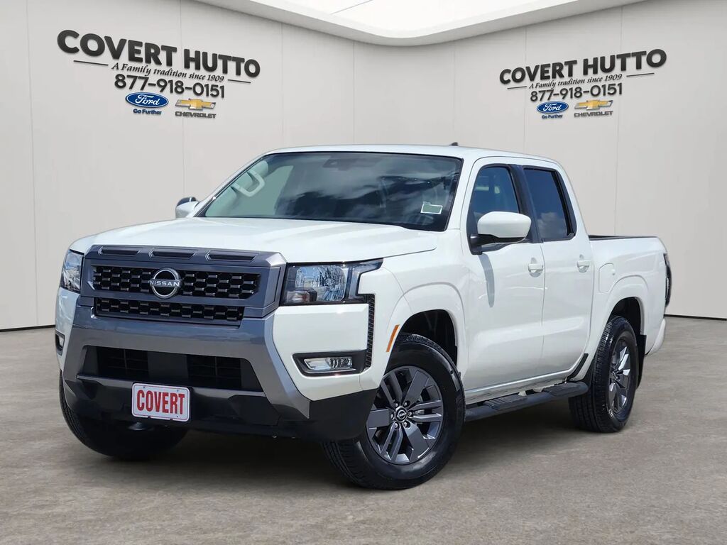 2025 Nissan Frontier S — photo 1 of 13