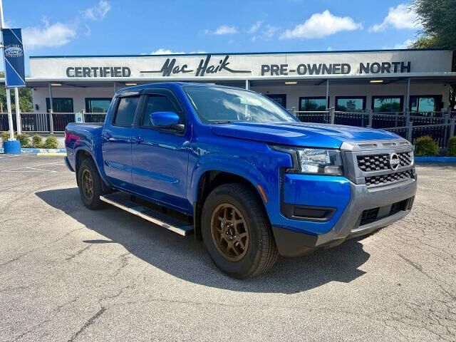 2025 Nissan Frontier S — photo 1 of 13