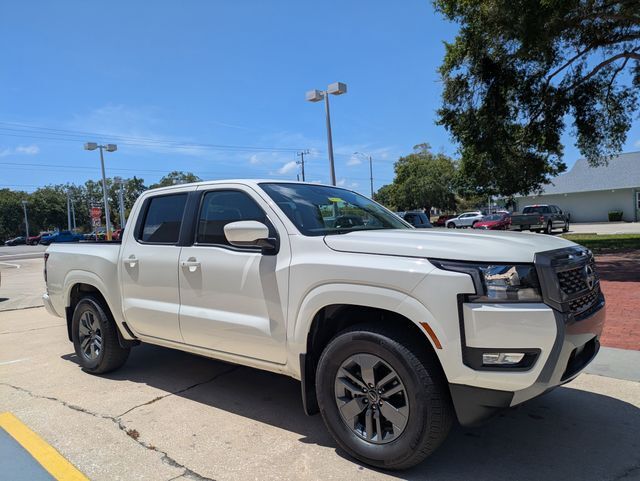 2025 Nissan Frontier SV