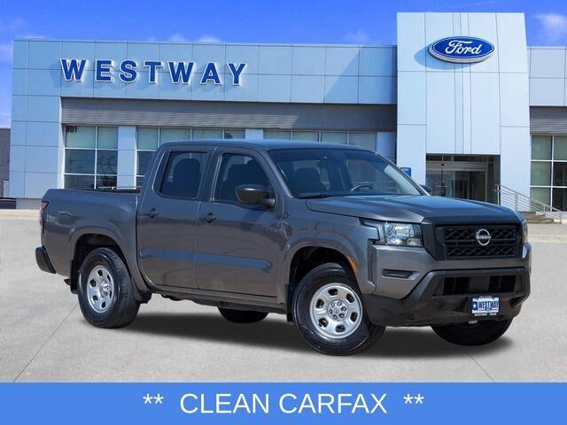 2022 Nissan Frontier S