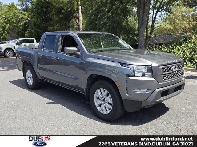 2023 Nissan Frontier S