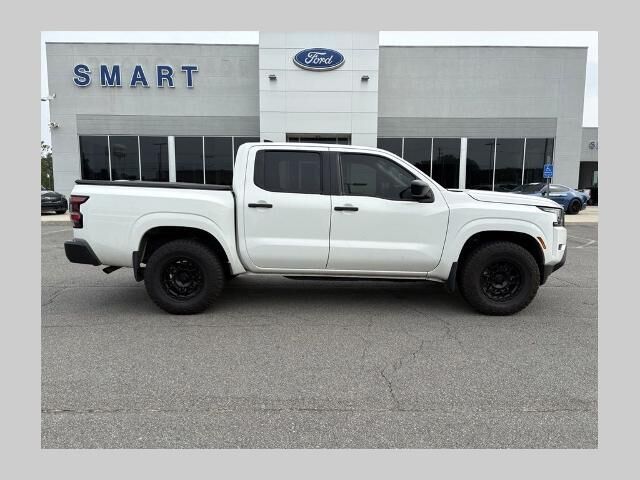 2024 Nissan Frontier S