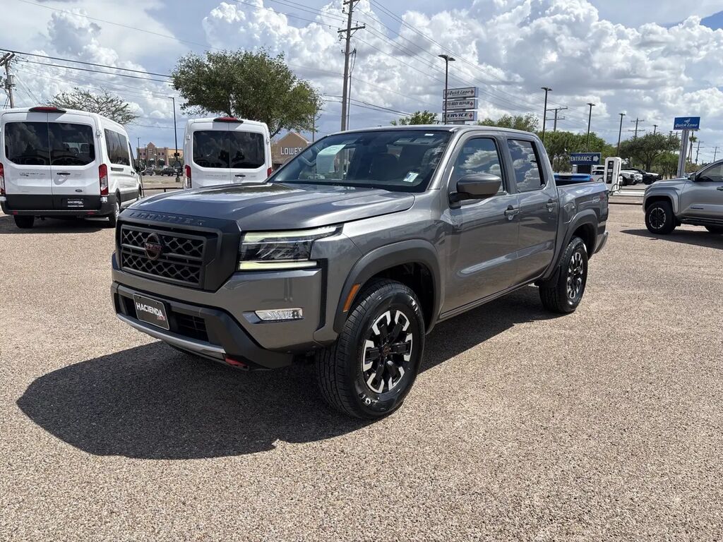2024 Nissan Frontier PRO-4X — photo 1 of 13