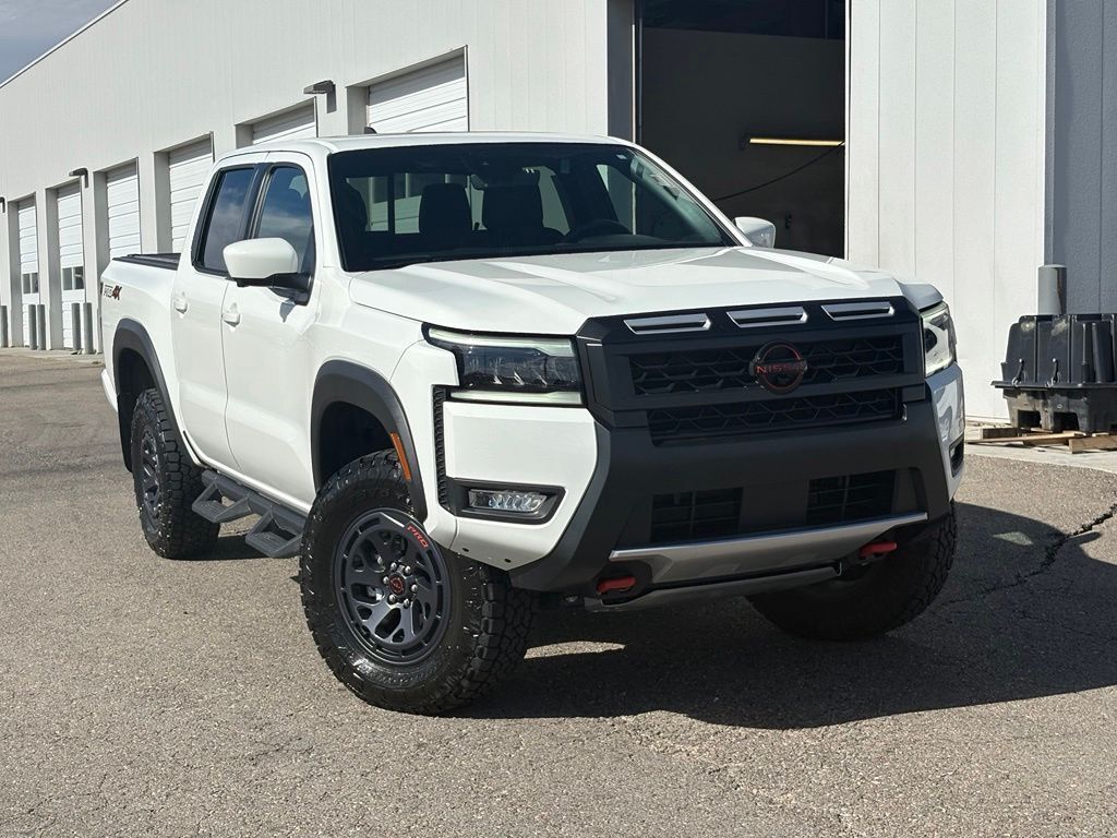 2026 Nissan Frontier PRO-4X — photo 1 of 13