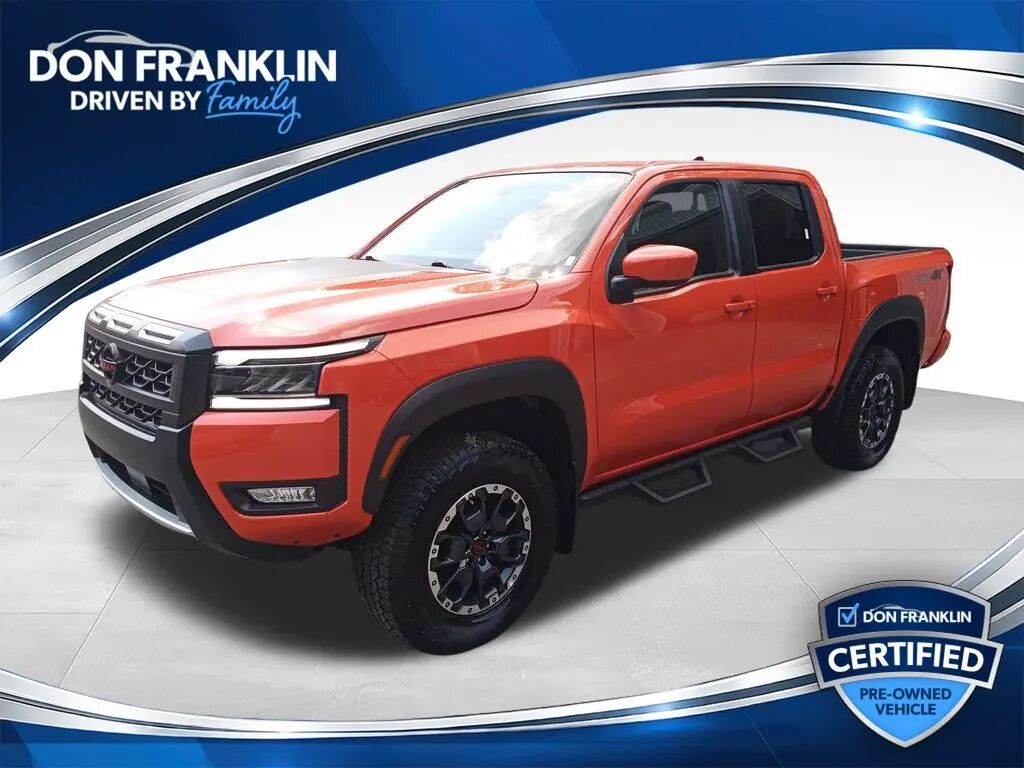 2025 Nissan Frontier PRO-4X — photo 1 of 13