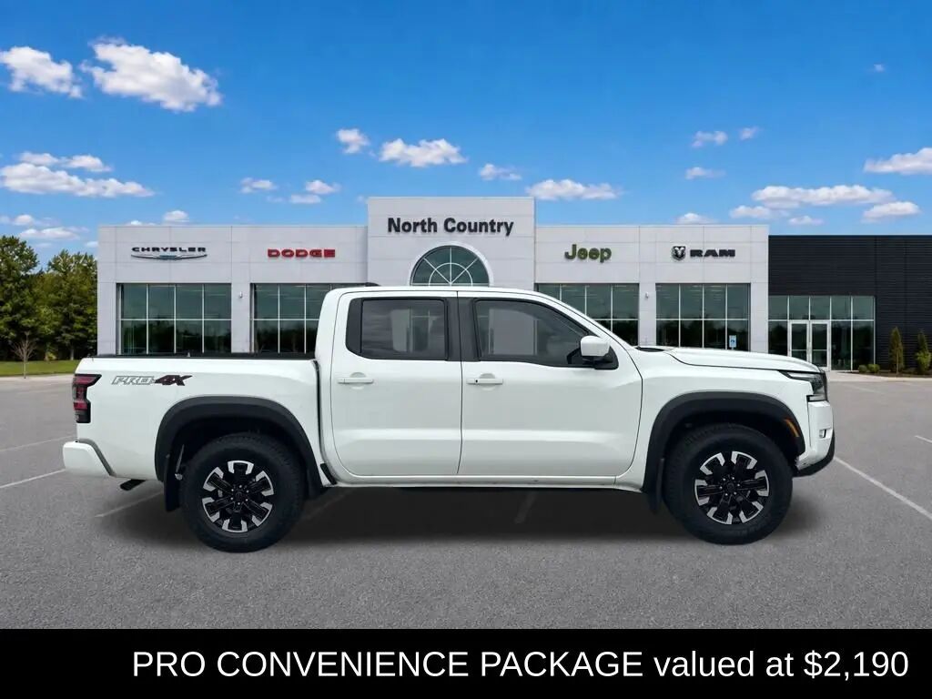 2024 Nissan Frontier PRO-4X — photo 1 of 10
