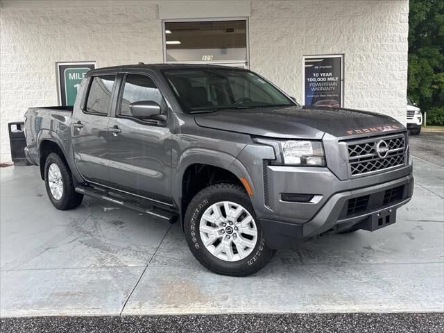 2023 Nissan Frontier S — photo 1 of 13