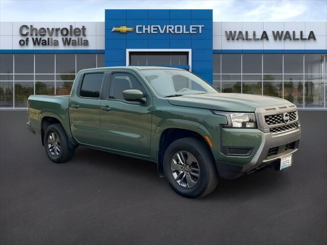 2025 Nissan Frontier S — photo 1 of 11