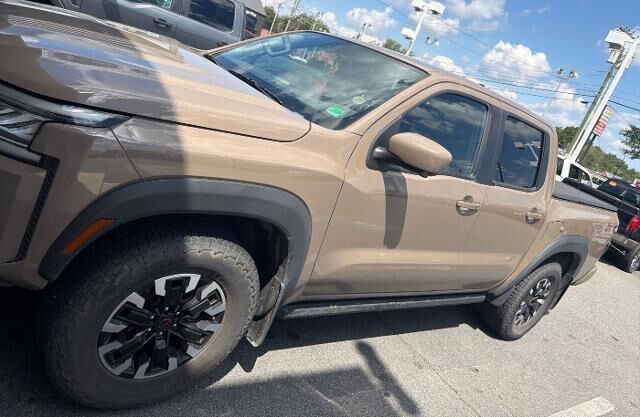 2023 Nissan Frontier S