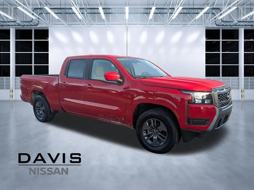 2025 Nissan Frontier SV — photo 1 of 13