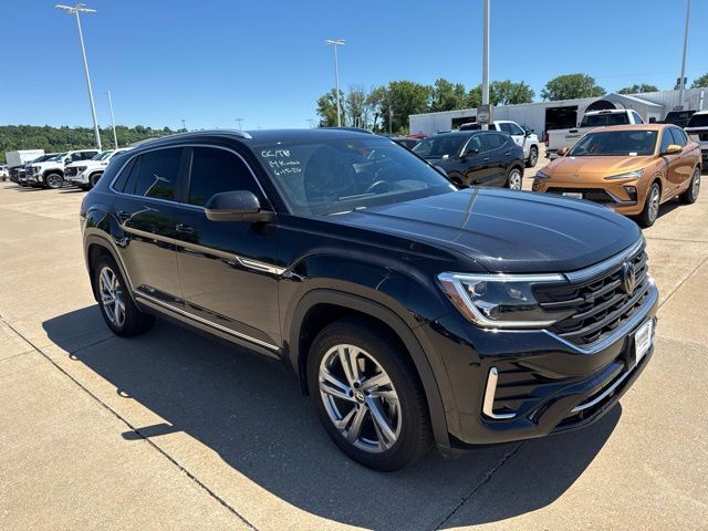 2024 Volkswagen Atlas Cross Sport 2.0T SEL R-Line