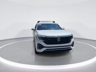 2024 Volkswagen Atlas Cross Sport SEL R-Line 4Motion