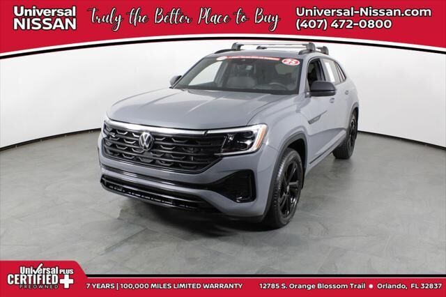 2025 Volkswagen Atlas Cross Sport SEL R-Line Black 4Motion — photo 1 of 12