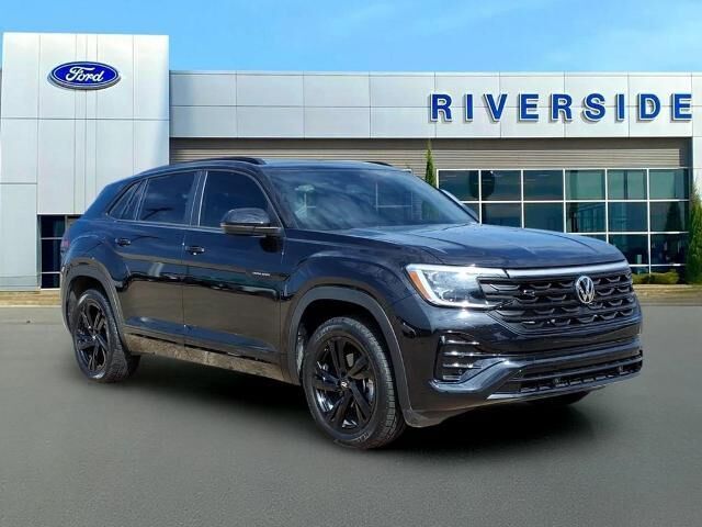 2025 Volkswagen Atlas Cross Sport SEL R-Line Black 4Motion