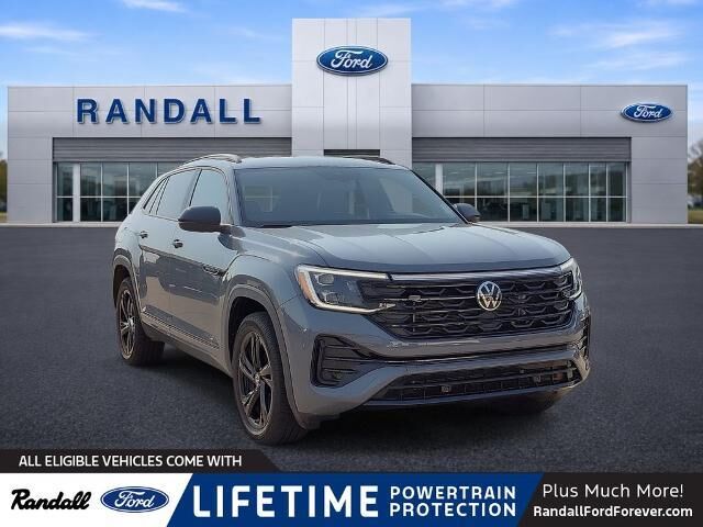 2025 Volkswagen Atlas Cross Sport SEL R-Line Black 4Motion — photo 1 of 13