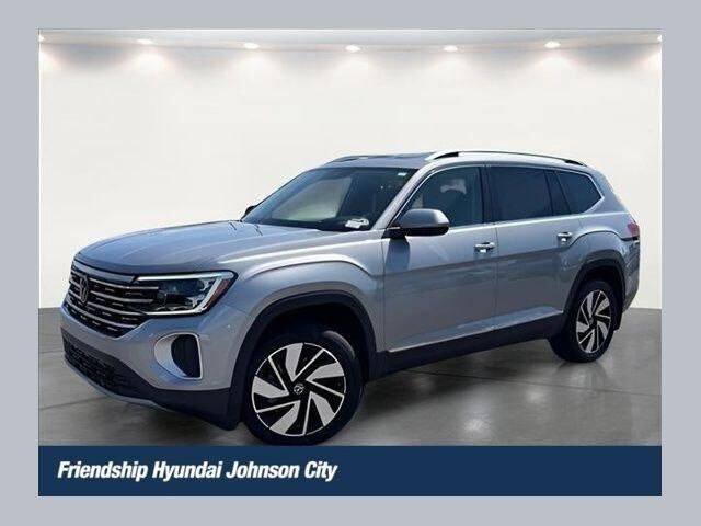 2024 Volkswagen Atlas SEL 4Motion — photo 1 of 13