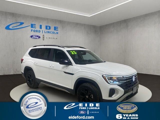 2025 Volkswagen Atlas Peak Edition 4Motion