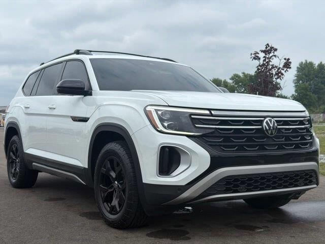 2024 Volkswagen Atlas Peak Edition SE 4Motion