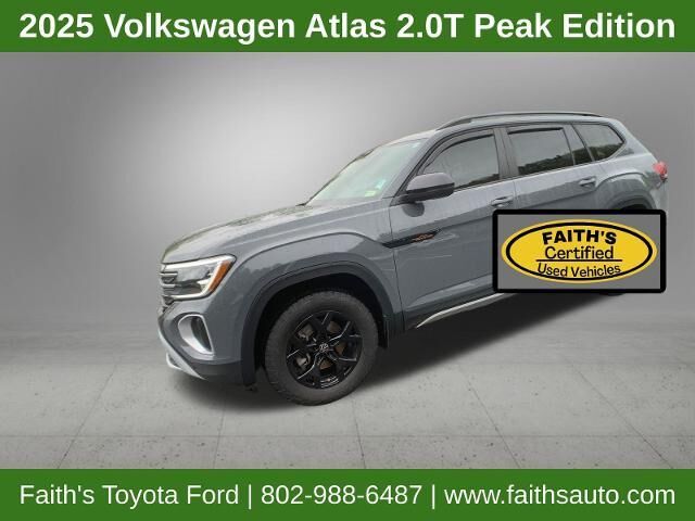 2025 Volkswagen Atlas Peak Edition 4Motion — photo 1 of 8