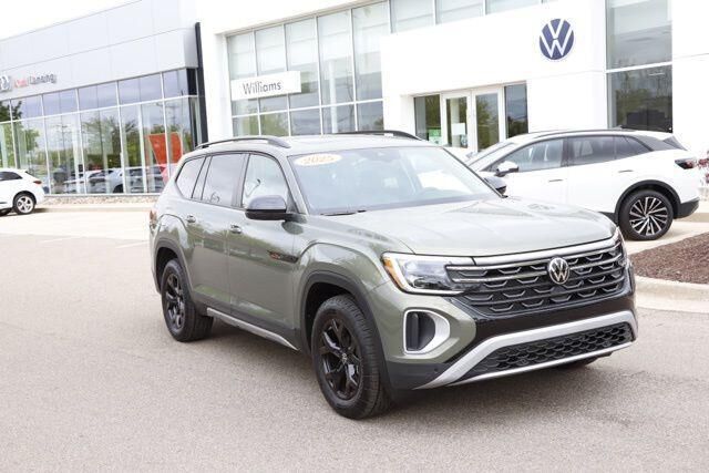 2025 Volkswagen Atlas Peak Edition 4Motion