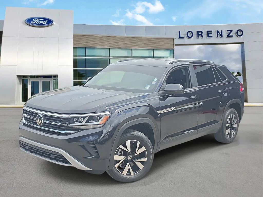 2022 Volkswagen Atlas Cross Sport SE — photo 1 of 13