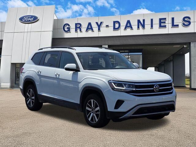 2023 Volkswagen Atlas SE