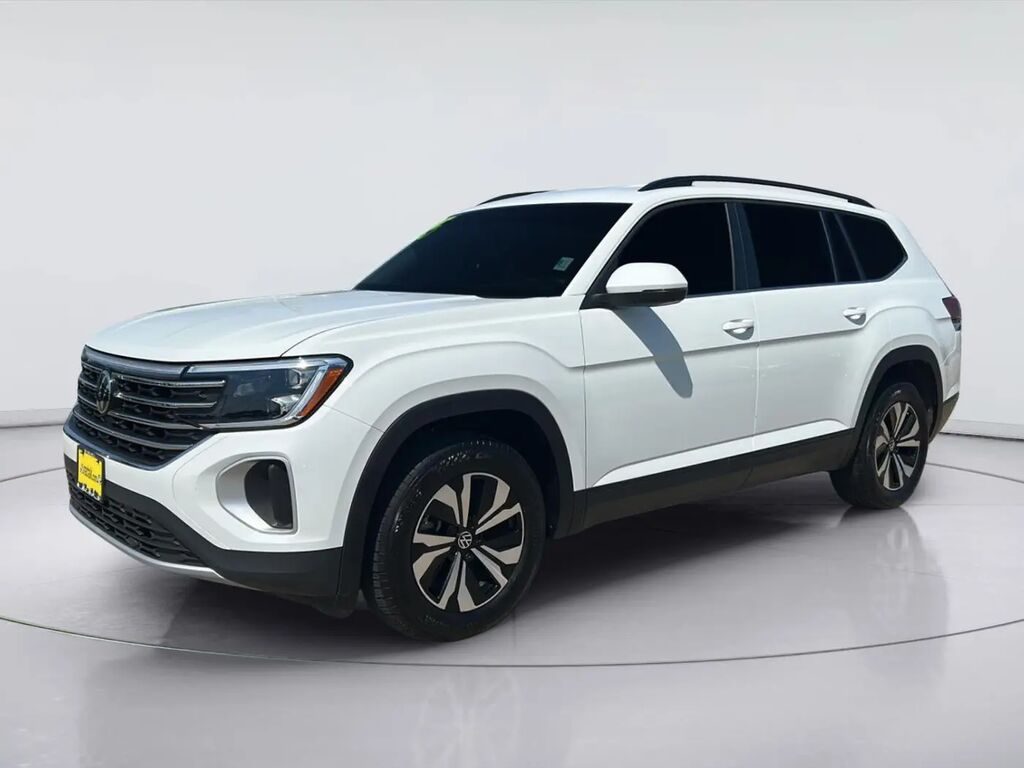 2025 Volkswagen Atlas SE — photo 1 of 13