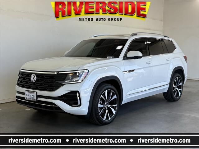 2026 Volkswagen Atlas SEL Premium R-Line 4Motion — photo 1 of 3