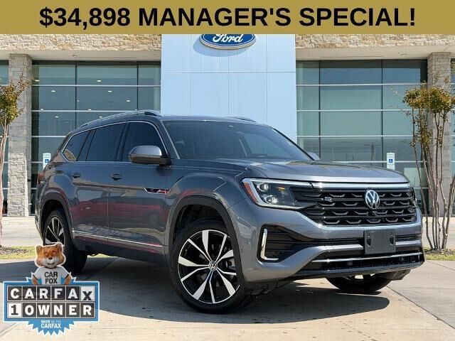 2024 Volkswagen Atlas SEL Premium R-Line 4Motion — photo 1 of 1