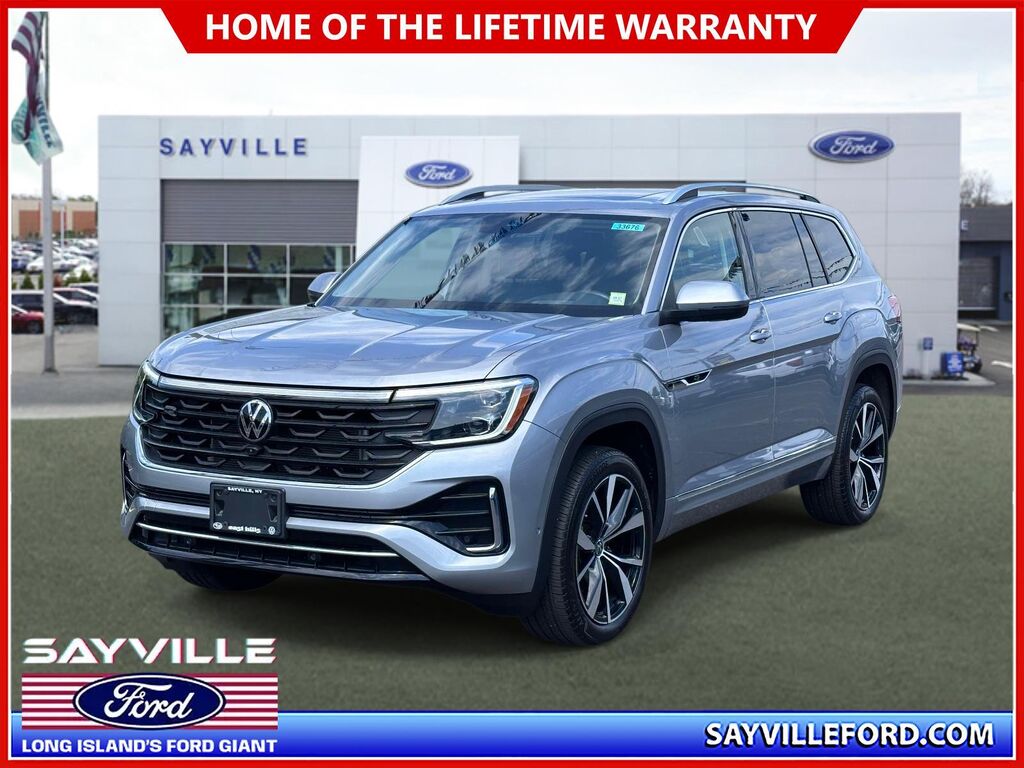 2024 Volkswagen Atlas SEL Premium R-Line 4Motion — photo 1 of 13