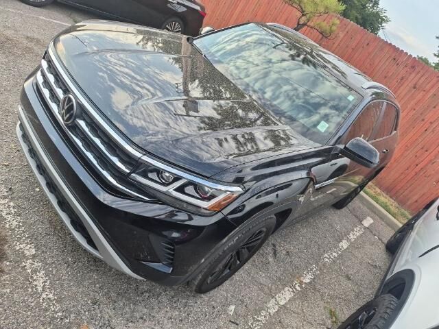 2022 Volkswagen Atlas Cross Sport SE 4Motion