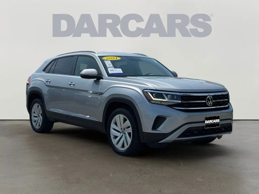 2021 Volkswagen Atlas Cross Sport SE 4Motion — photo 1 of 13
