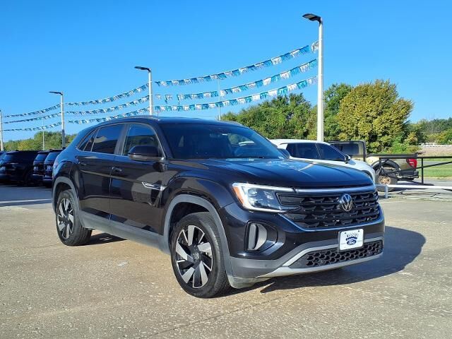 2025 Volkswagen Atlas Cross Sport SE 4Motion