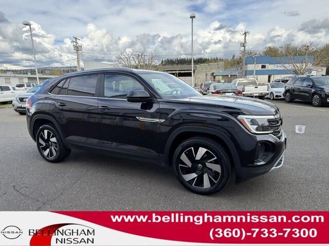2025 Volkswagen Atlas Cross Sport SE 4Motion — photo 1 of 13