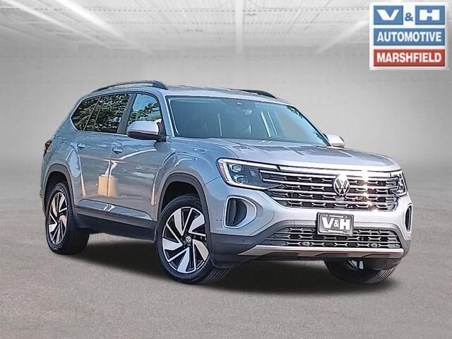 2025 Volkswagen Atlas SE 4Motion — photo 1 of 7