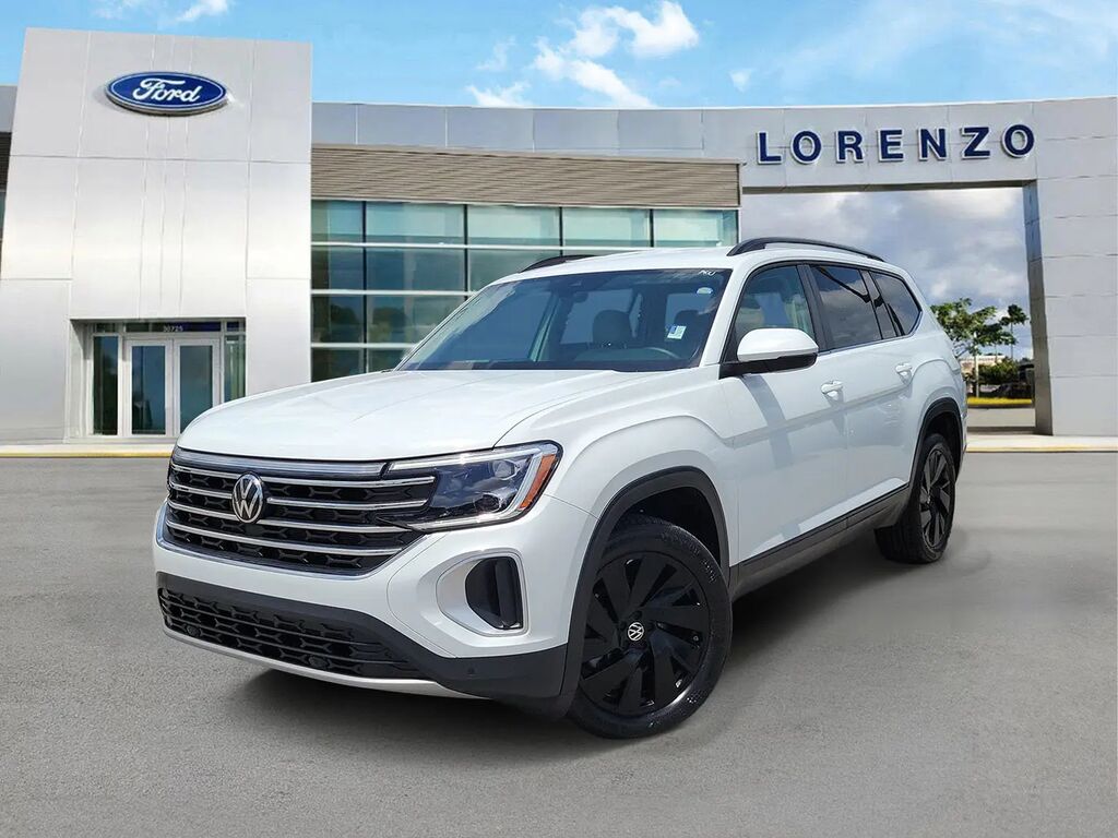 2025 Volkswagen Atlas SE 4Motion — photo 1 of 13
