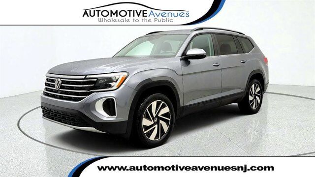 2025 Volkswagen Atlas 2.0T SE w/Technology — photo 1 of 13