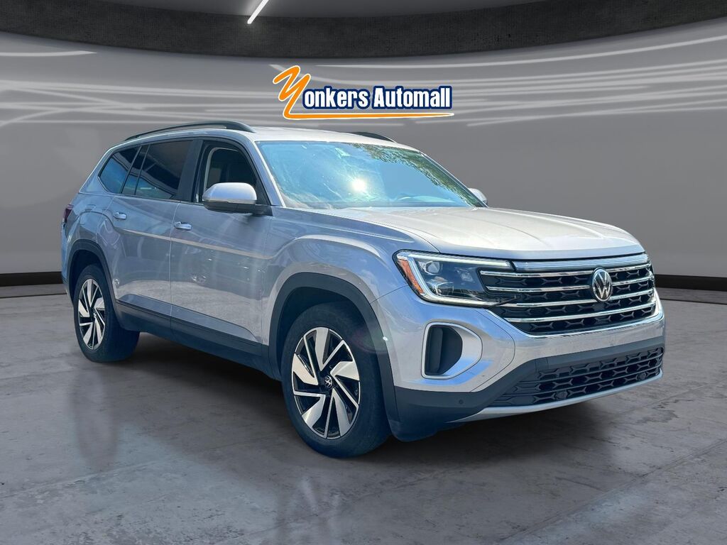 2025 Volkswagen Atlas SE 4Motion — photo 1 of 13