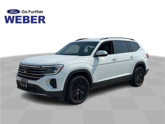 2024 Volkswagen Atlas SE 4Motion — photo 1 of 13