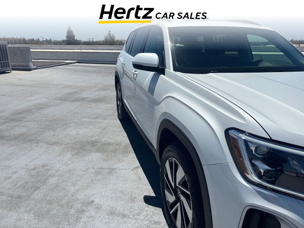2026 Volkswagen Atlas 2.0T SE w/Technology — photo 1 of 11