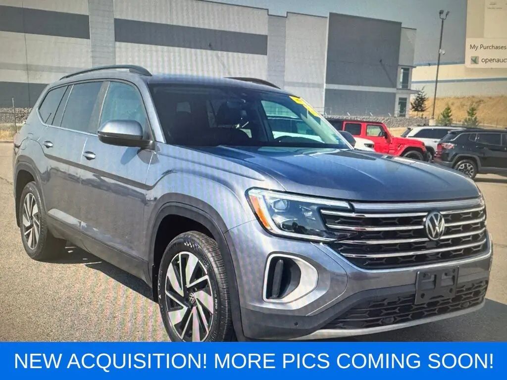2024 Volkswagen Atlas SE — photo 1 of 8