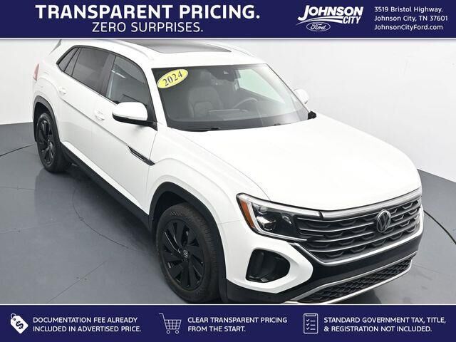 2024 Volkswagen Atlas Cross Sport SE 4Motion — photo 1 of 12