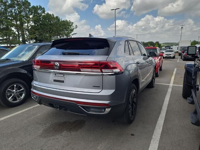 2024 Volkswagen Atlas Cross Sport SE 4Motion