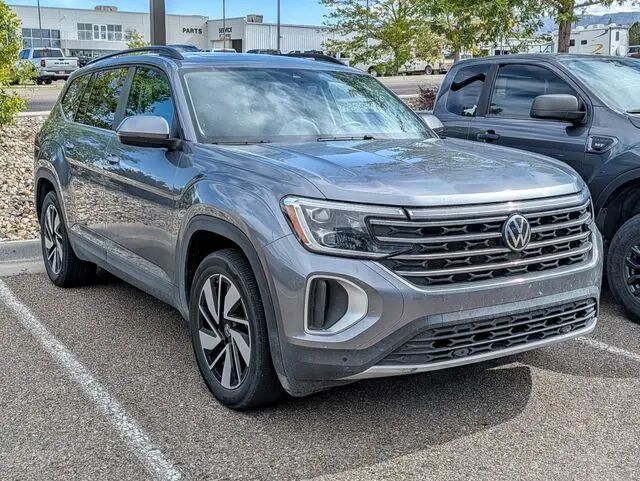 2025 Volkswagen Atlas SE 4Motion — photo 1 of 13