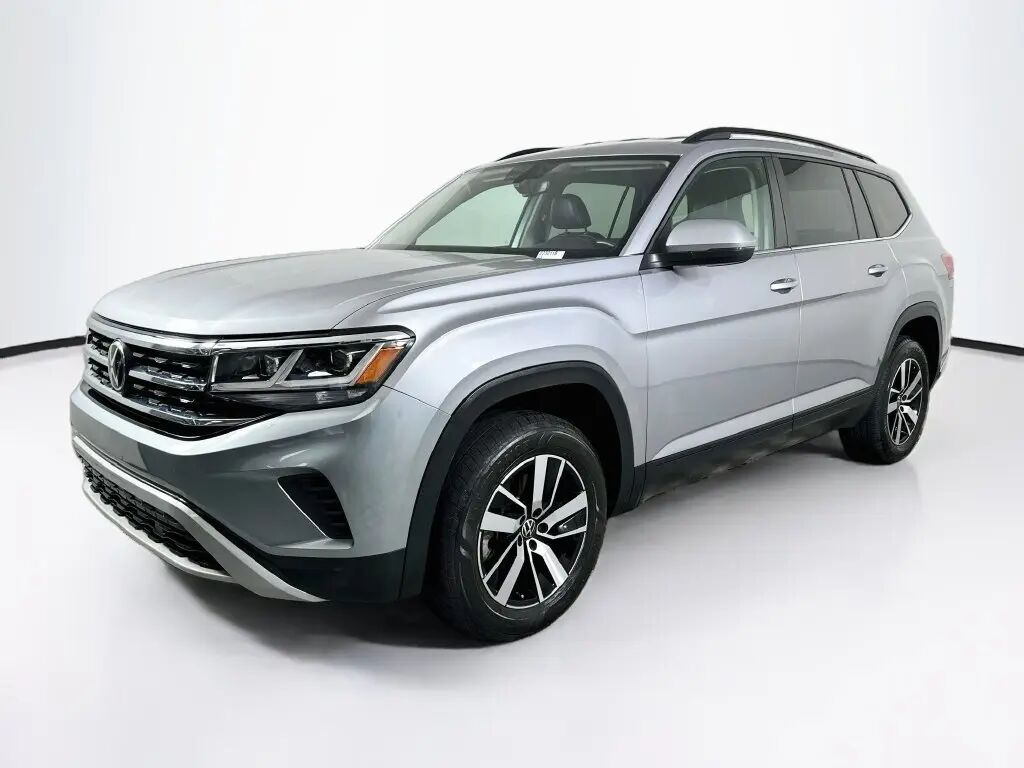 2022 Volkswagen Atlas SE 4Motion — photo 1 of 13