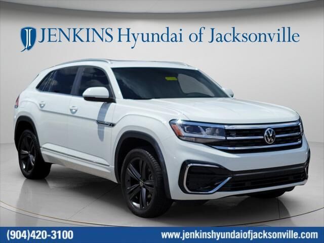 2021 Volkswagen Atlas Cross Sport V6 SE R-Line — photo 1 of 7