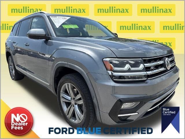 2019 Volkswagen Atlas V6 SEL R-Line — photo 1 of 10