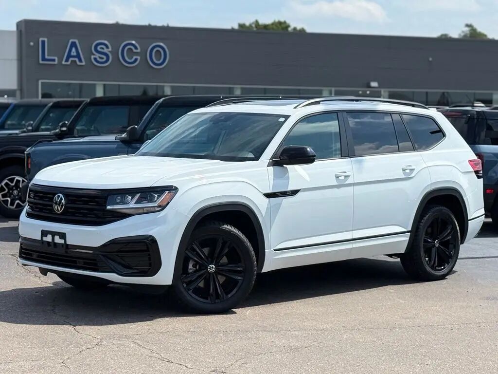 2023 Volkswagen Atlas V6 SEL R-Line Black 4Motion — photo 1 of 13