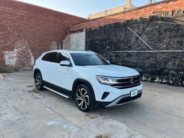 2021 Volkswagen Atlas Cross Sport V6 SEL Premium 4Motion — photo 1 of 13