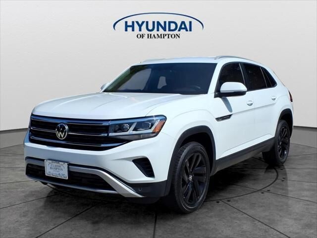 2022 Volkswagen Atlas Cross Sport SE — photo 1 of 2